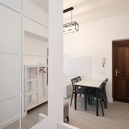 A&a Domus Апартаменты